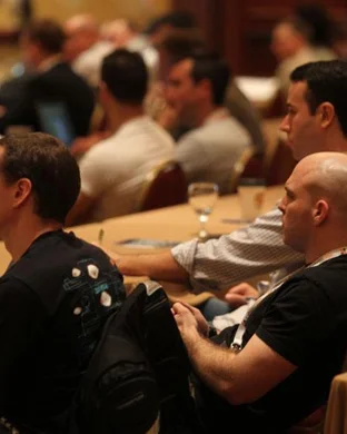 Kiss 108 Lisa's Book Club with Dave Portnoy