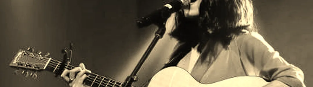 Daniela Andrade