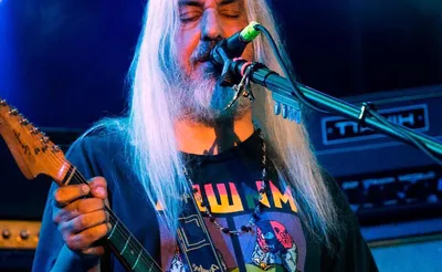 Dinosaur Jr.